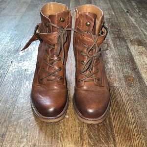 Zodiac Gemma Lace-Up Heeled Combat Booties